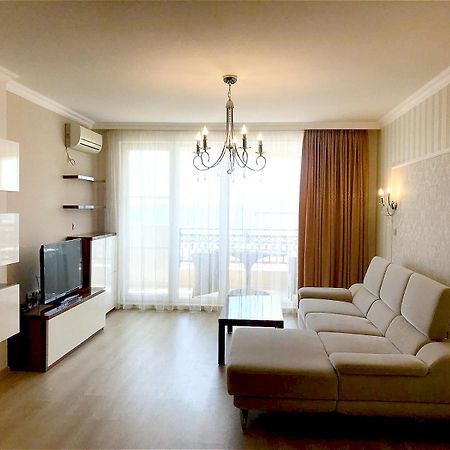 Private Super Apartments By Sea In Apart Hotel ! بوموري المظهر الخارجي الصورة
