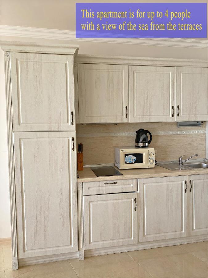 Private Super Apartments By Sea In Apart Hotel ! بوموري المظهر الخارجي الصورة