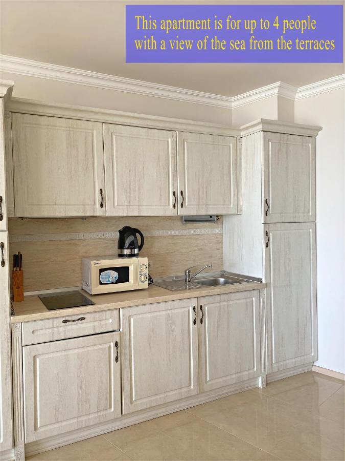 Private Super Apartments By Sea In Apart Hotel ! بوموري المظهر الخارجي الصورة